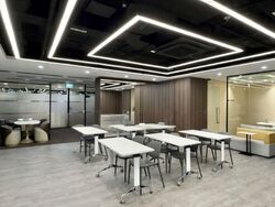 111 Somerset (D9), Office #562146781